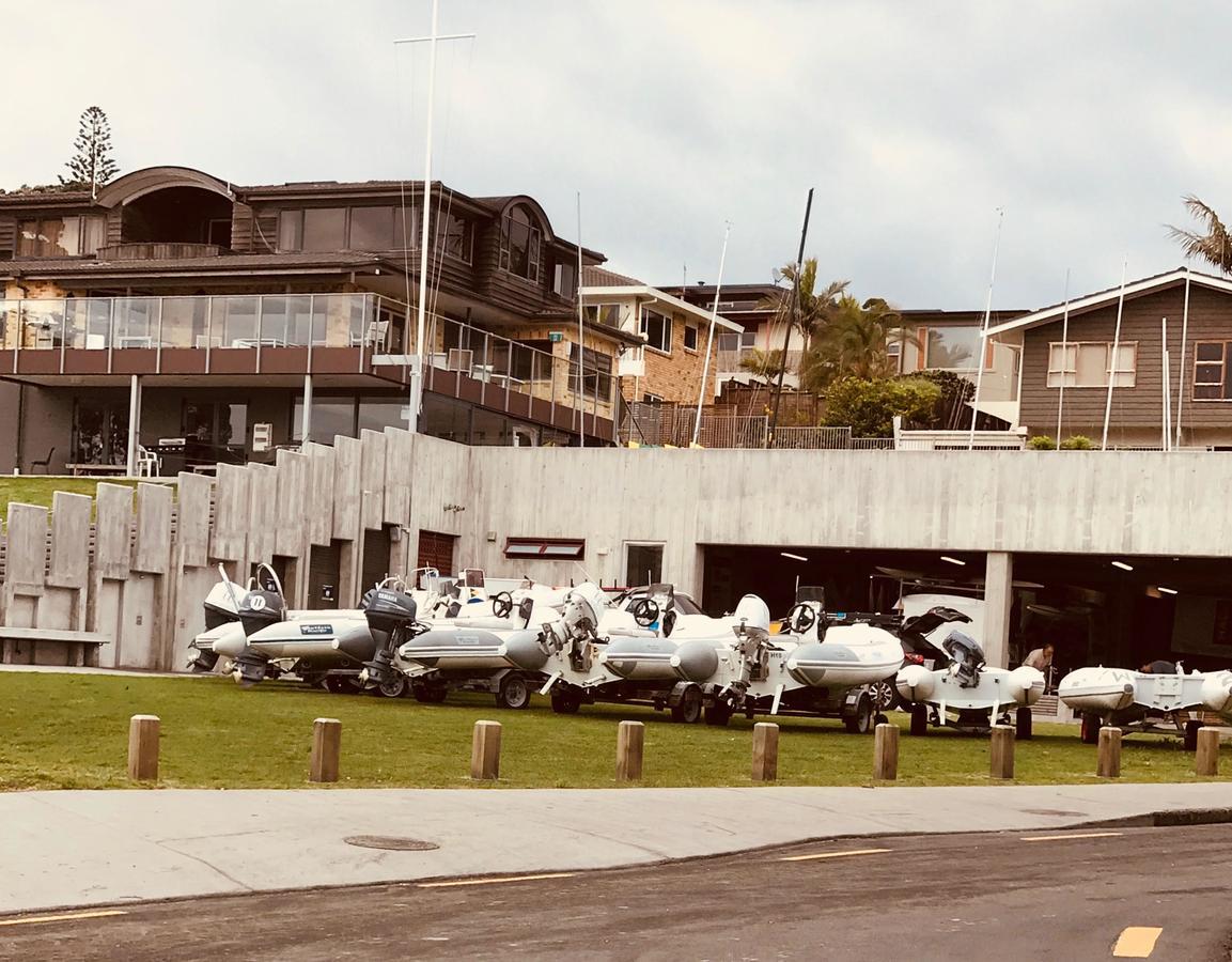 Whitby Studio - Mairangi Bay Beach Auckland Exterior foto